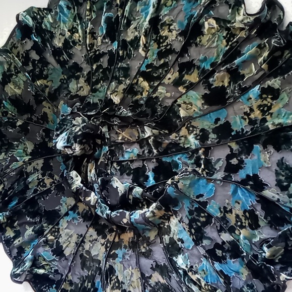 Manyus Vintage 100% Silk Burnout Velvet Skirt With Tulle Lining Ruffle Hem Small - Picture 10 of 10